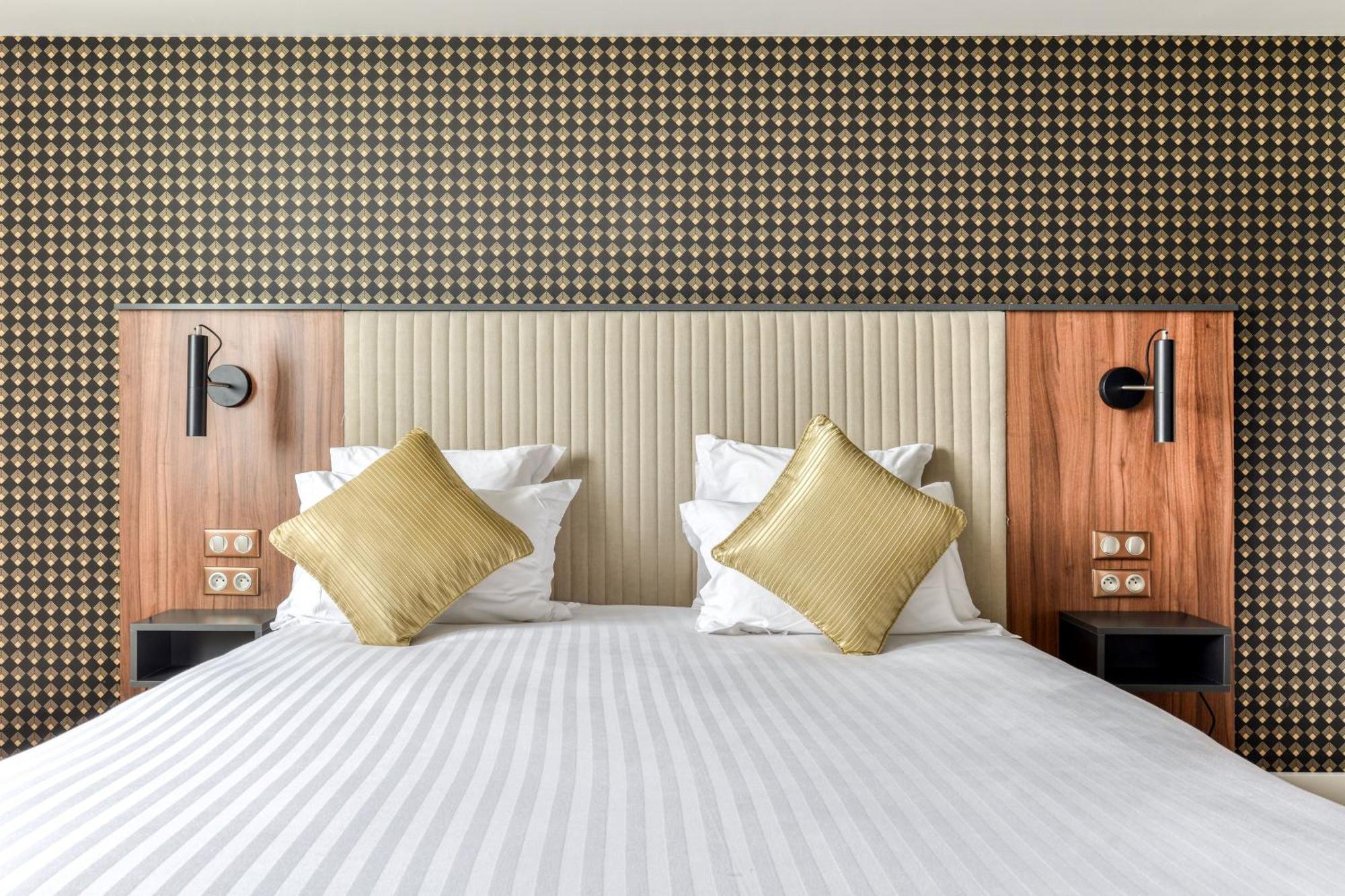 Zenitude Hotel La Valadiere, Ascend Hotel Collection Juvignac Bagian luar foto