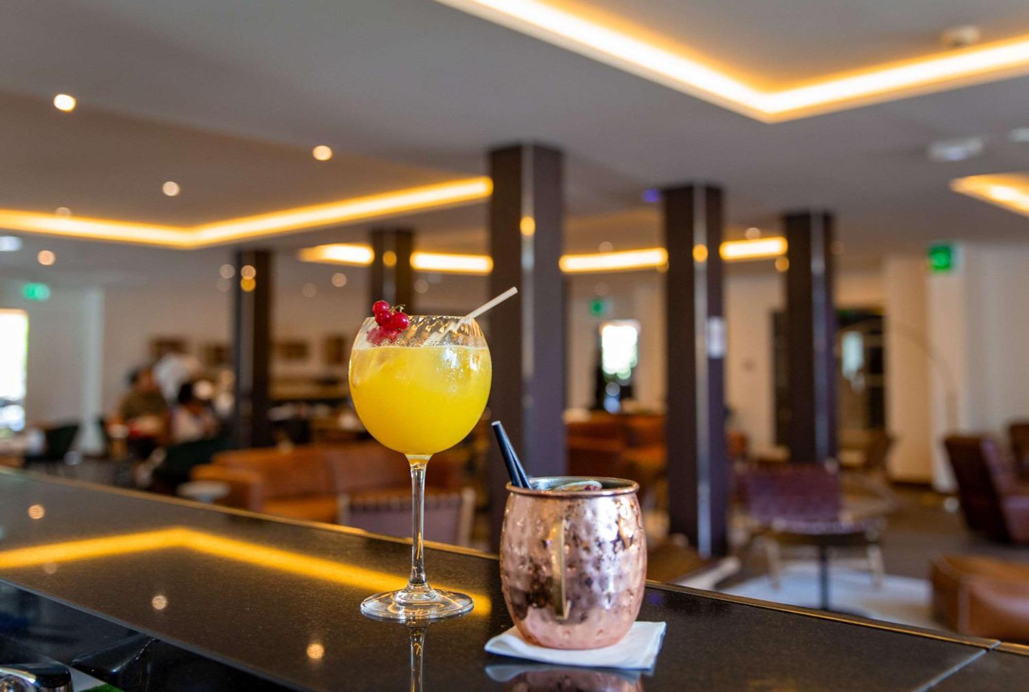 Zenitude Hotel La Valadiere, Ascend Hotel Collection Juvignac Bagian luar foto
