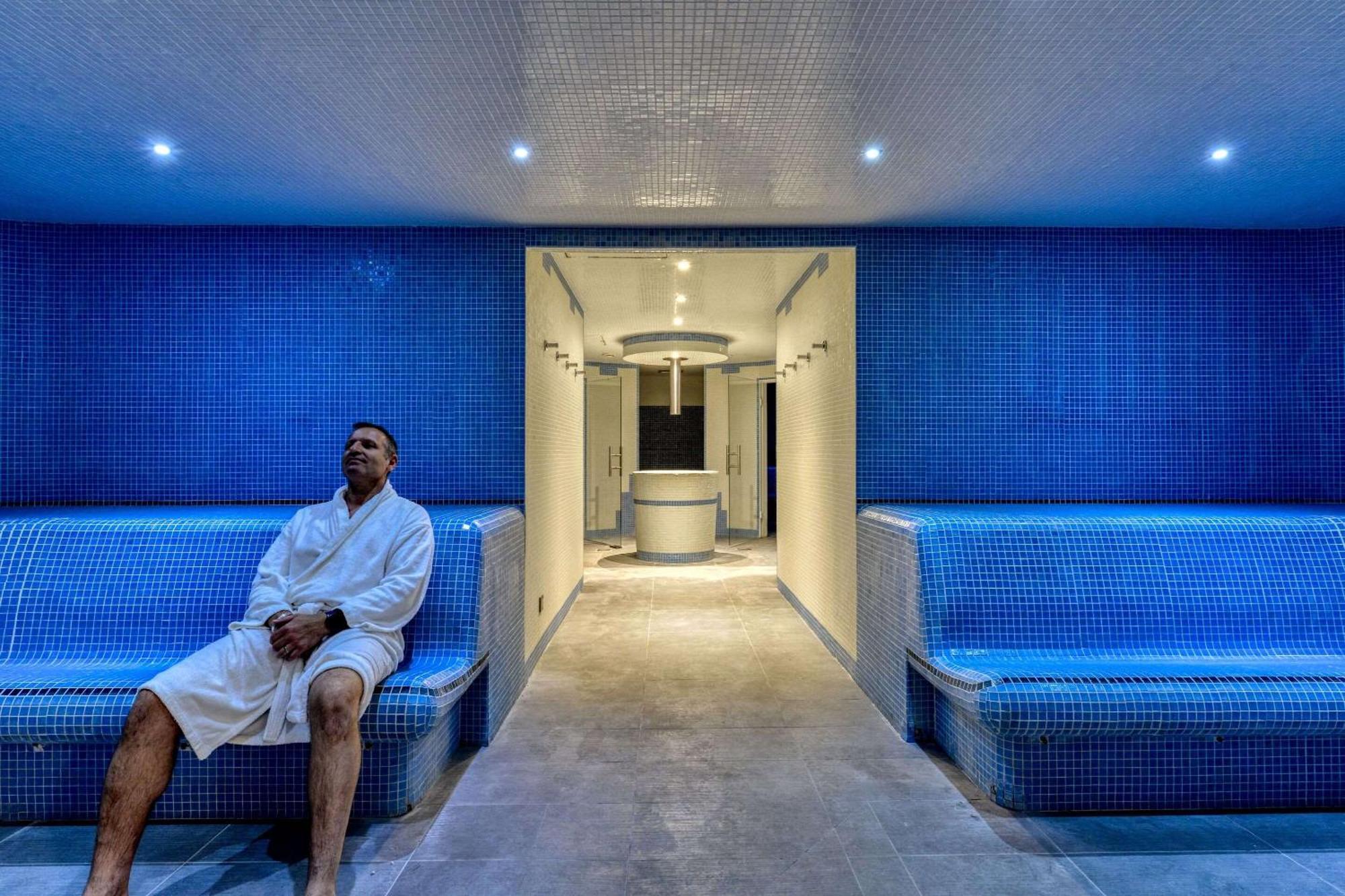Zenitude Hotel La Valadiere, Ascend Hotel Collection Juvignac Bagian luar foto